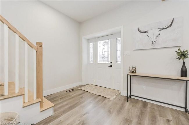281 Smith St, House other with 3 bedrooms, 3 bathrooms and 9 parking in Arthur ON | Image 4