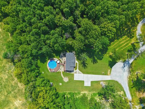 105 Majesty Ln, Campbellsville, KY, 42718-2020 | Card Image