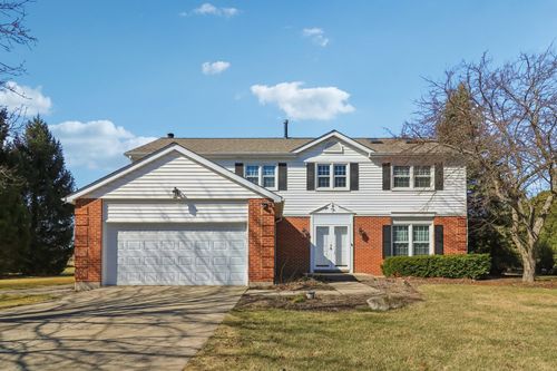 25762 N Eagle Dr, Mundelein, IL, 60060-4047 | Card Image