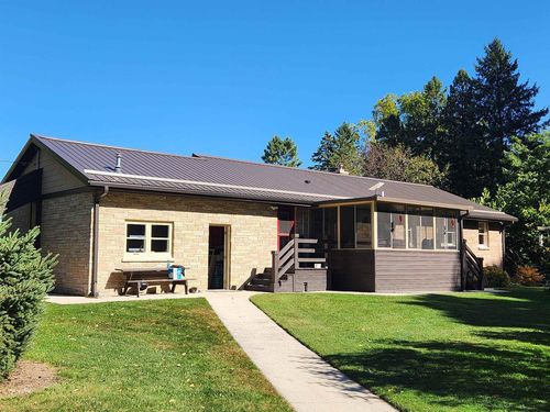 9213 Hilltop Road, Manitowoc Rapids, WI, 54230 | Card Image