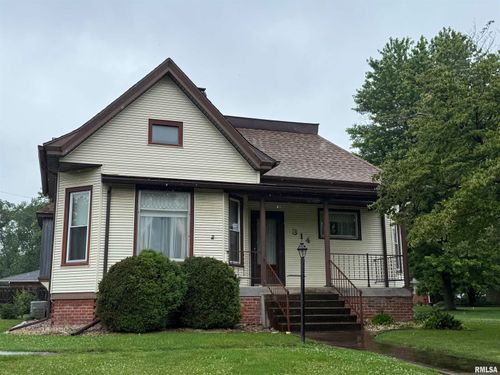 314 S Liberty St, Rushville, IL, 62681-1364 | Card Image
