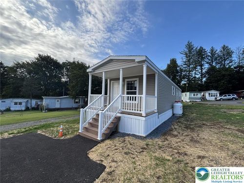 20 Court St, Lehighton, PA, 18235-2847 | Card Image