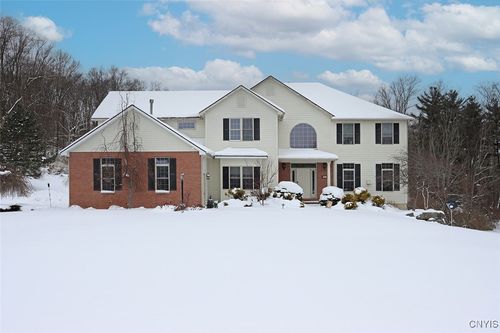 7987 Blarney Stone Way, Manlius, NY, 13104-2529 | Card Image