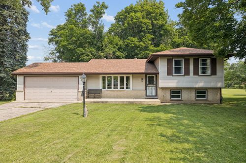 4415 Yender Ave, Lisle, IL, 60532-1569 | Card Image