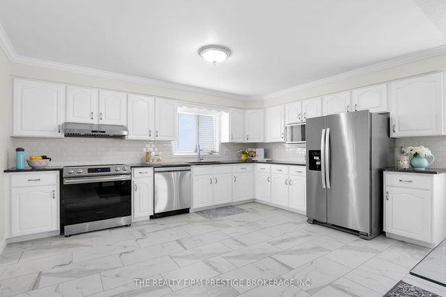 80 Virginia Cres, House other with 5 bedrooms, 4 bathrooms and 4 parking in London ON | Image 17