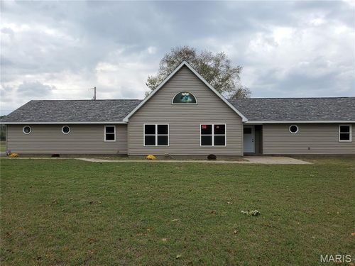 2093 E County Highway 450, Sikeston, MO, 63801-8238 | Card Image