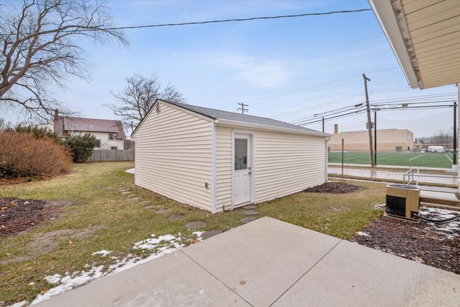 202 Broadacre Ave, House other with 3 bedrooms, 2 bathrooms and null parking in Clawson MI | Image 28