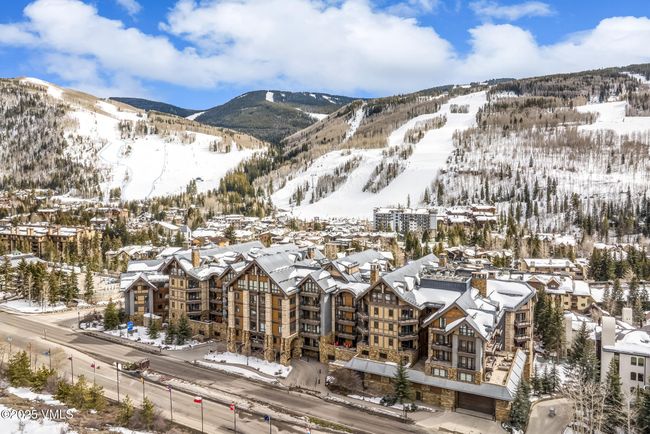 C - 141 E Meadow Dr, Condo with 2 bedrooms, 3 bathrooms and 1 parking in Vail CO | Image 34