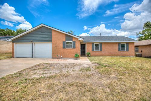 2760 Eunice Dr, San Angelo, TX, 76901-1034 | Card Image