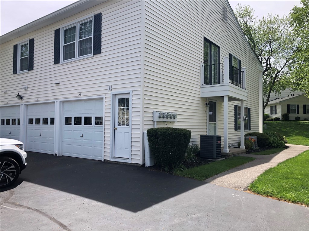 Heron Way, Fairport, NY 14450