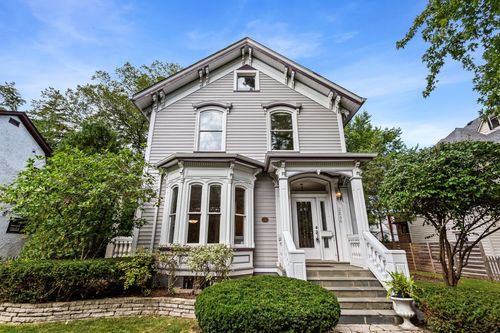 2236 Ridge Ave, Evanston, IL, 60201-2722 | Card Image