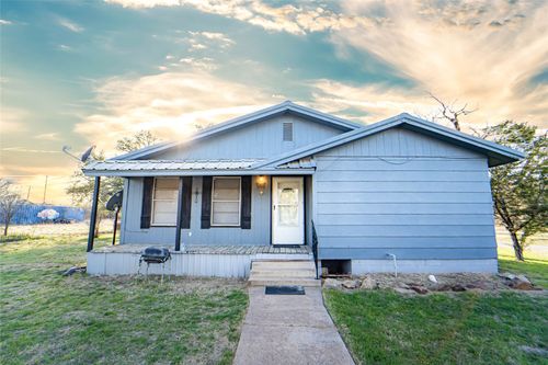 901 S Miller St, Breckenridge, TX, 76424-5221 | Card Image