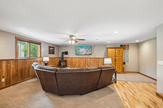 47-web-or-mls-Prairie Grass Dr-1006-045.jpg | Image 47