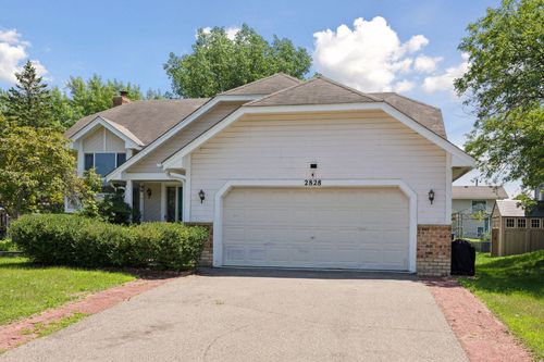 2828 Westcliffe Dr, Burnsville, MN, 55306-6958 | Card Image