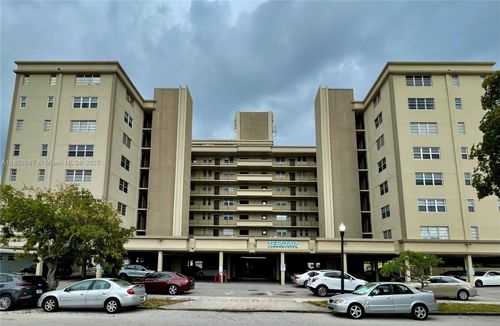 apt-708-1811 Jefferson St, Hollywood, FL, 33020-5435 | Card Image
