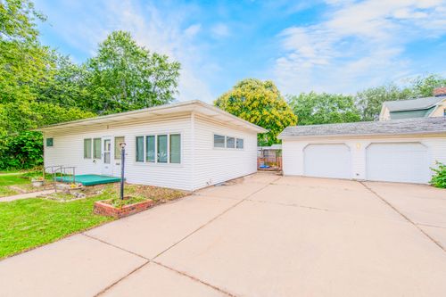 608 E Grant St, Streator, IL, 61364-2038 | Card Image