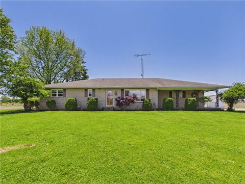 674 W Main Street, New Lebanon, OH, 45345 | Card Image