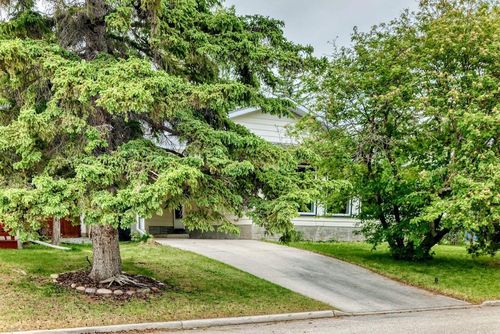 6539 54 St Nw, Calgary, AB, T3A1R5 | Card Image