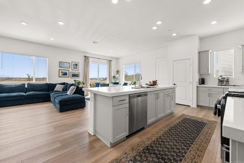 2038 Bluestone Cir, Chula Vista, CA, 91913-4000 | Card Image