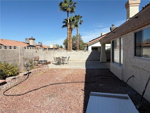 6620 Silver Penny Ave, Las Vegas, NV, 89108-0208 | Card Image