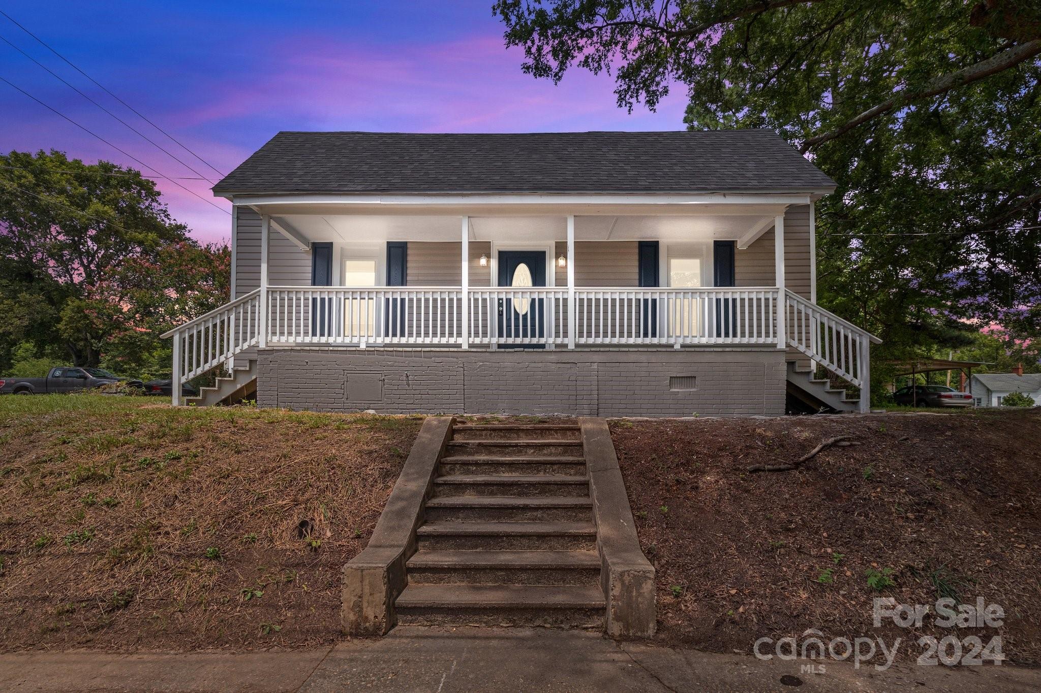 Watts St, Albemarle, NC 28001