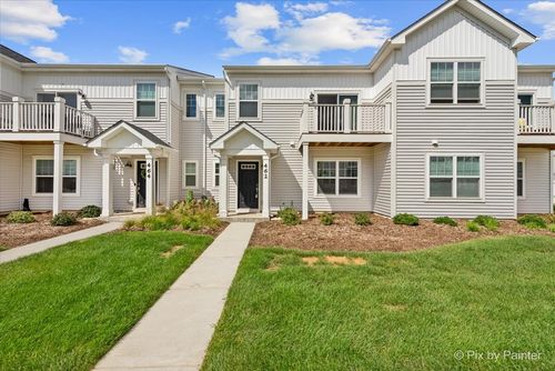 462 Comstock Dr, South Elgin, IL, 60124-3828 | Card Image