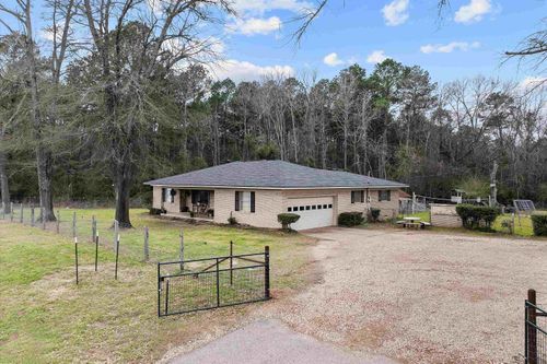 6346 Us Highway 79 S, Henderson, TX, 75654-5736 | Card Image