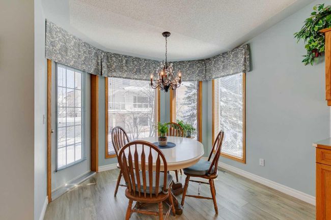 99 Hampshire Close Nw, Home with 4 bedrooms, 3 bathrooms and 4 parking in Calgary AB | Image 19