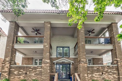 1813 41st St, Kansas City, MO, 64111-4409 | Card Image