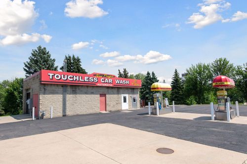 201 4th Ave Nw, New Prague, MN, 56071-1213 | Card Image