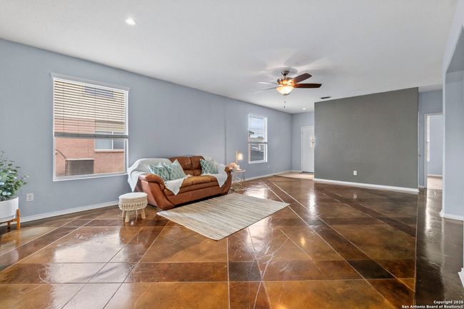High ceilings. | Image 5