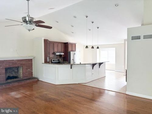 9810 Pioneer Dr, Nokesville, VA, 20181-1305 | Card Image