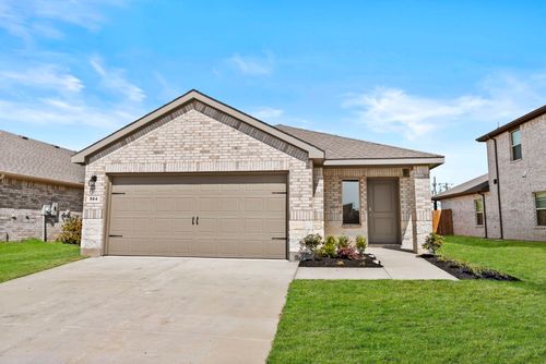 504 Marsh St, Cleburne, TX, 76033-5075 | Card Image