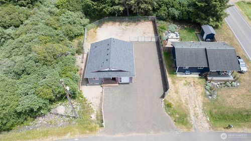 280 Captains Ct Sw, Ocean Shores, WA, 98569-8901 | Card Image