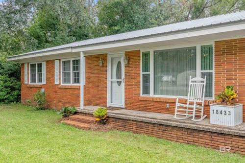 18433 E Illinois St, Robertsdale, AL, 36567-3009 | Card Image