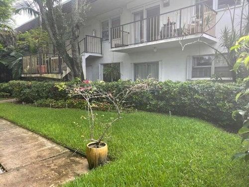 102-2324 Van Buren St, Hollywood, FL, 33020-7300 | Card Image