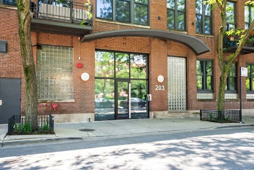 303-203 S Sangamon St, Chicago, IL, 60607-3016 | Card Image