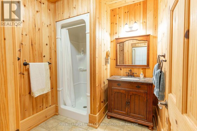 1358 Kushog Lake Rd, House other with 4 bedrooms, 3 bathrooms and 6 parking in Algonquin Highlands ON | Image 33