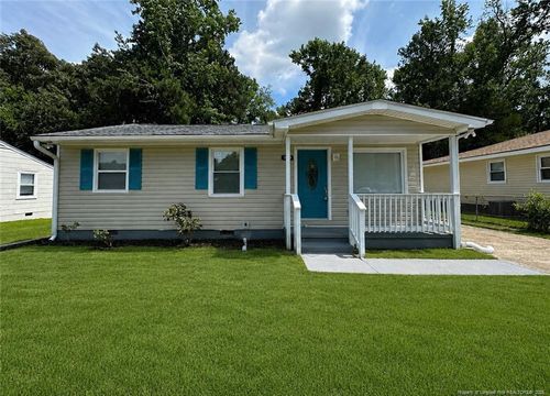 929 Fleetwood Dr, Fayetteville, NC, 28305-5513 | Card Image