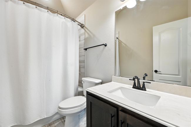 3829 Honey Grove Dr, House other with 4 bedrooms, 3 bathrooms and null parking in Midlothian TX | Image 13