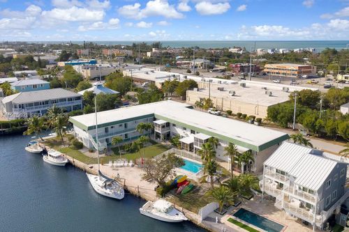 apt-1-5301 Ocean Ter, Marathon, FL, 33050-2636 | Card Image