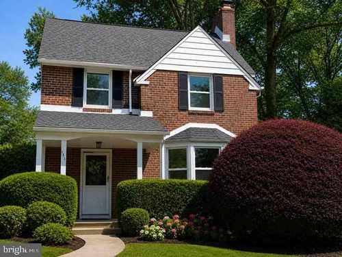 1516 Surrey Ln, WYNNEWOOD, PA, 19096-3704 | Card Image