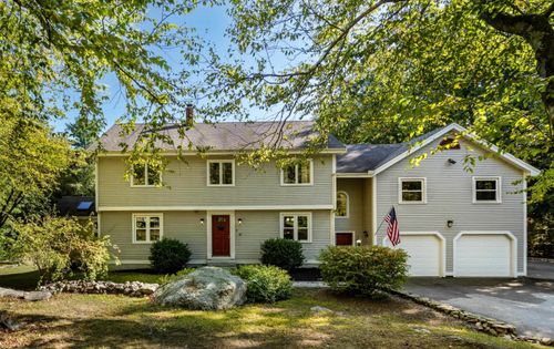 45 Range Rd, Goffstown, NH, 03045-3000 | Card Image