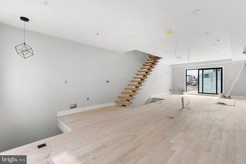 830 Cameron St, PHILADELPHIA, PA, 19130 | Card Image