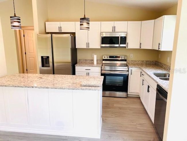 410 Kilgore St, House other with 3 bedrooms, 2 bathrooms and null parking in Wildwood FL | Image 13