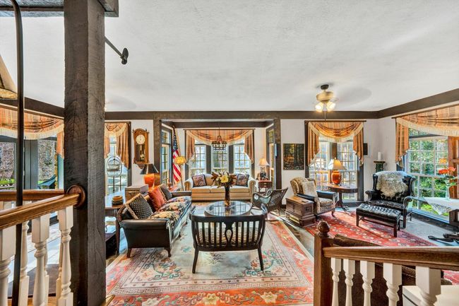 Family Room | Image 30
