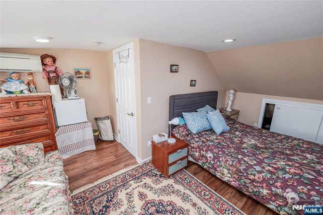 136 Martin Ave, House other with 3 bedrooms, 2 bathrooms and null parking in Clifton NJ | Image 26