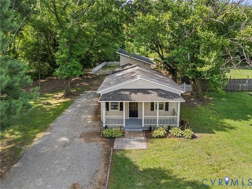 2901 Falling Creek Ave, North Chesterfield, VA, 23234-3922 | Card Image