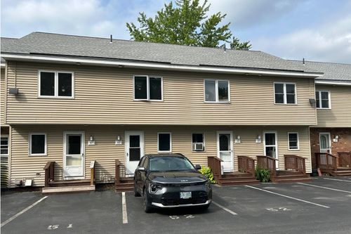 51-220 Mascoma St, Lebanon, NH, 03766-2654 | Card Image