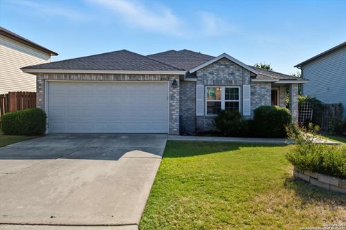 8042 Chestnut Cape Dr, Converse, TX, 78109-3104 | Card Image